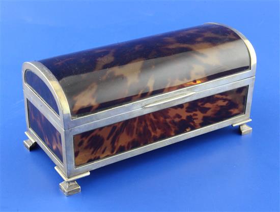 A George V silver mounted tortoiseshell trinket casket, 7.75in.